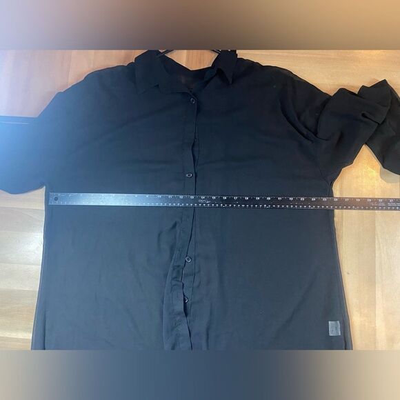 Sheer button down‎ - Picture 5 of 5